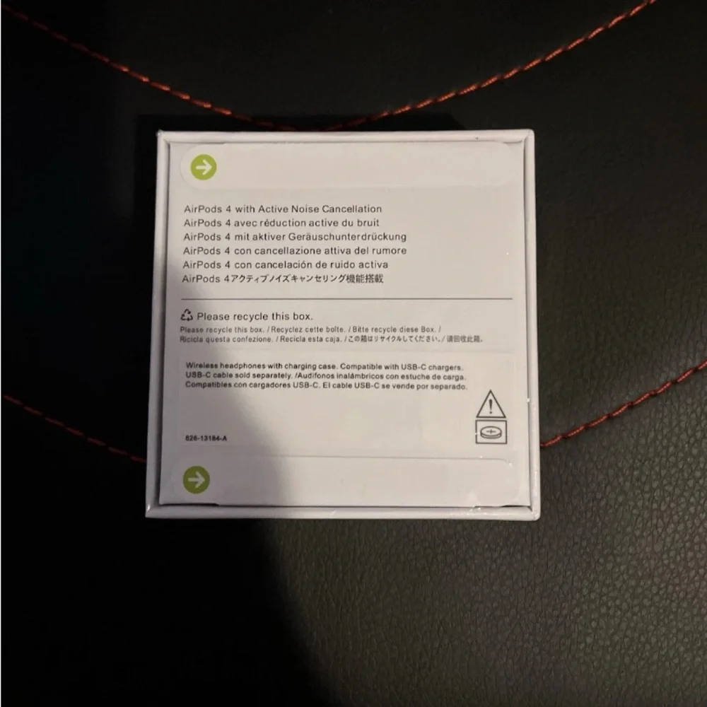 Apple AirPods new gen 4 noise cancellation